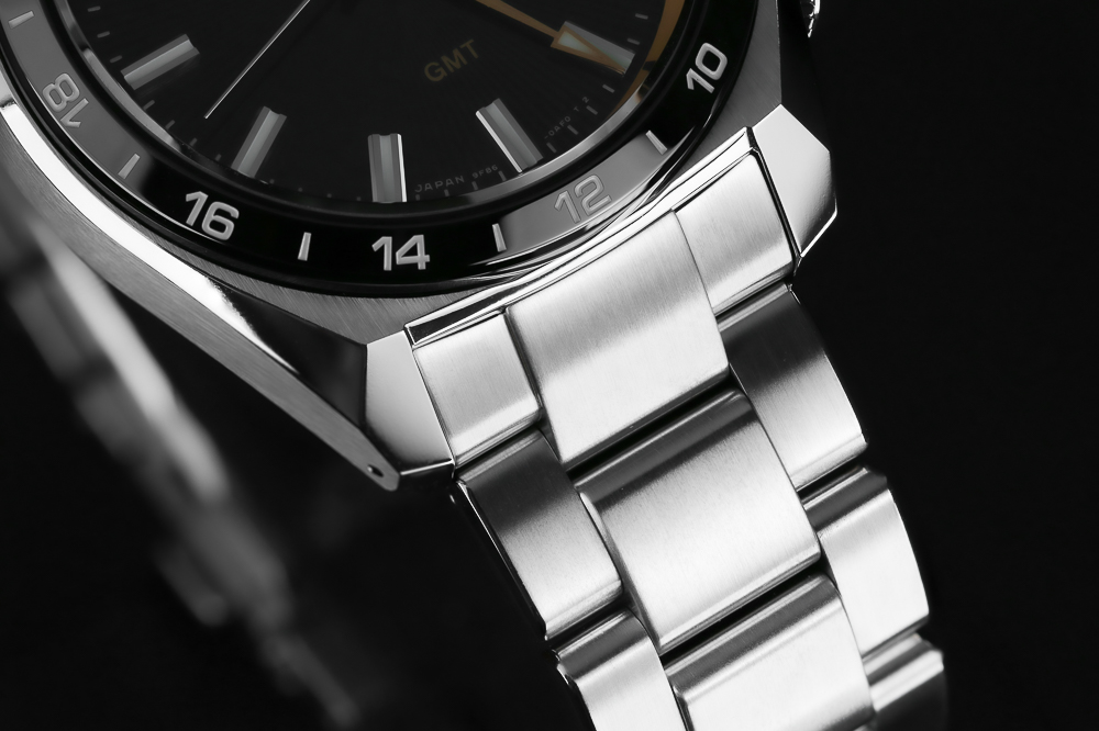 case detail of Grand Seiko SBGN023